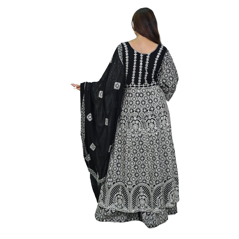 Embroidered Kurti with Silver Lace Dupatta Set